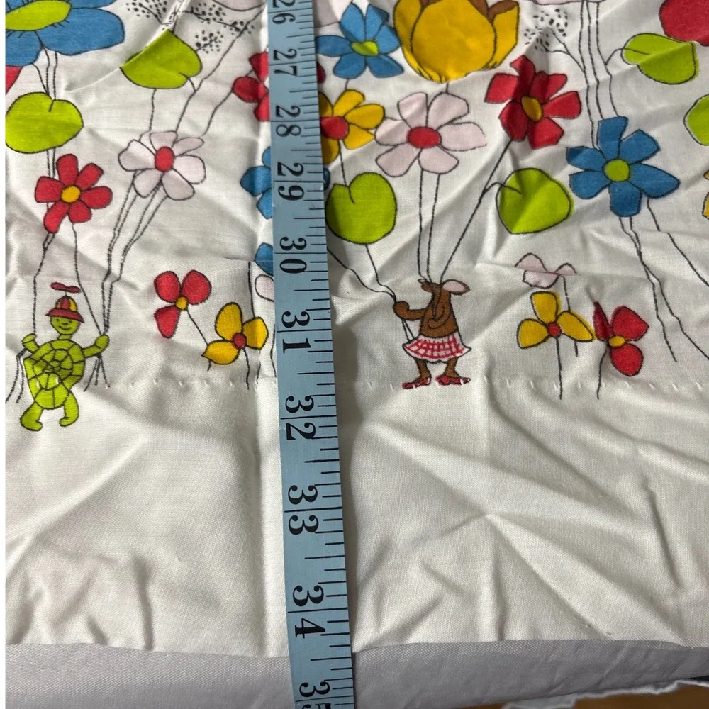 Fashion Manor JCPenney Vintage Floral‎ Curtain Panel Colorful Flowers Mice 1970s